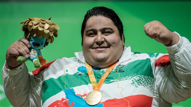 Siamand-Rahman-Rio-2016-halterophilie-handisport